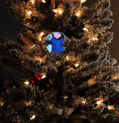 Bombka Wspomnień – filmy i zdjęcia w formie dekoracyjnej kuli